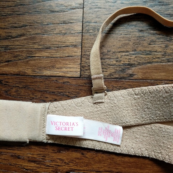 Victoria's Secret Strapless Nude Bra - Picture 4 of 5